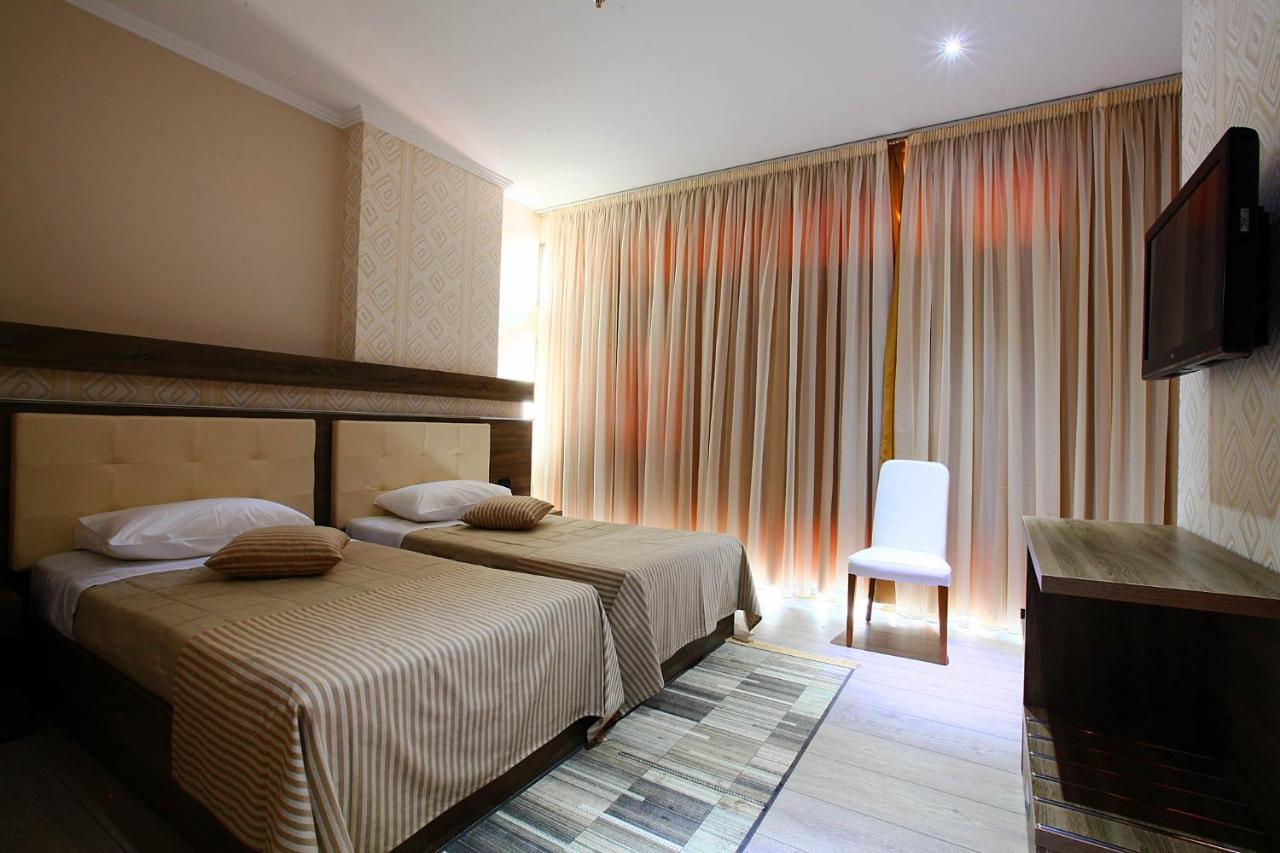 Partner & 4* Vlore